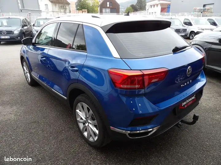 Volkswagen T-Roc 2018 photo 2