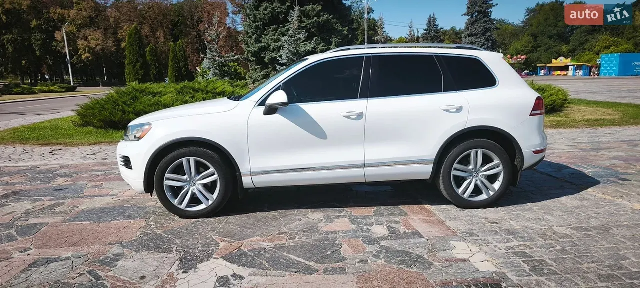 Volkswagen Touareg 2012 photo 3