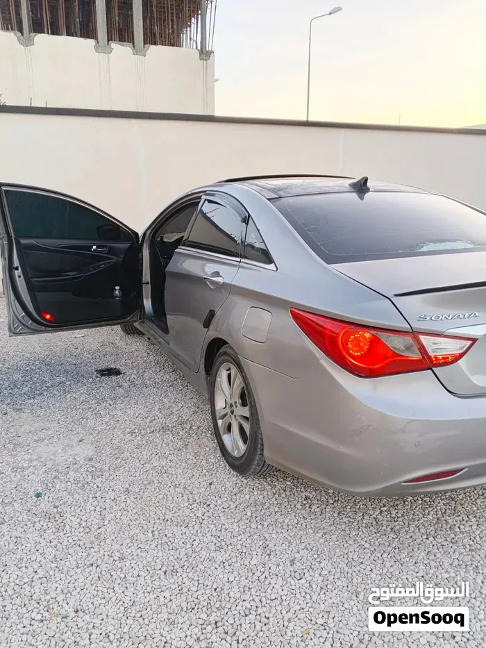 Hyundai Sonata 2012 photo 4