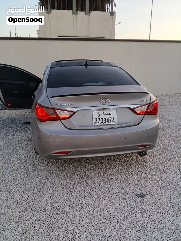 Hyundai Sonata 2012 photo 2
