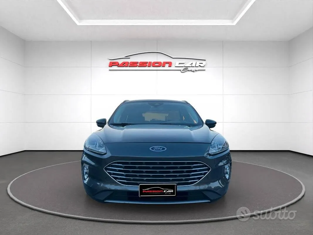 Ford Kuga 2022 photo 2