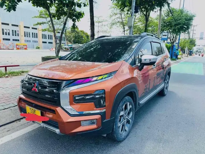 Mitsubishi Xpander Cross