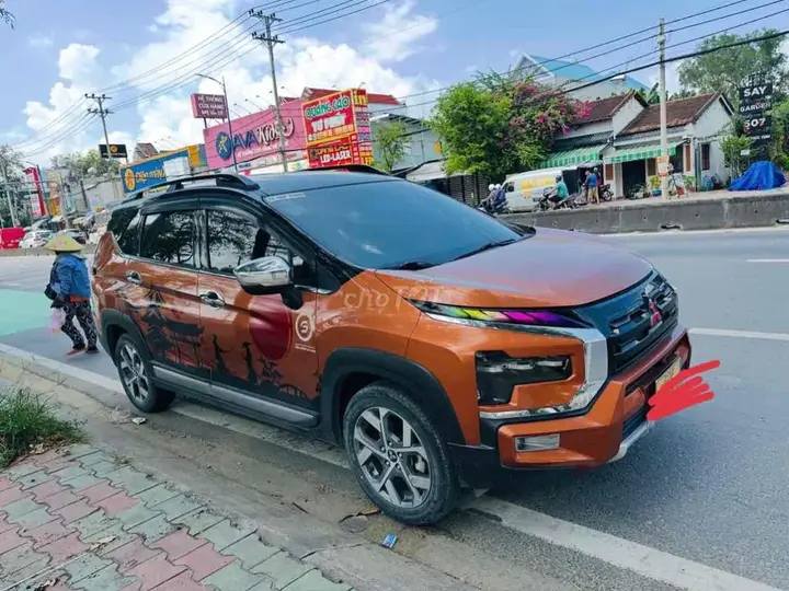Mitsubishi Xpander Cross 2023 photo 2