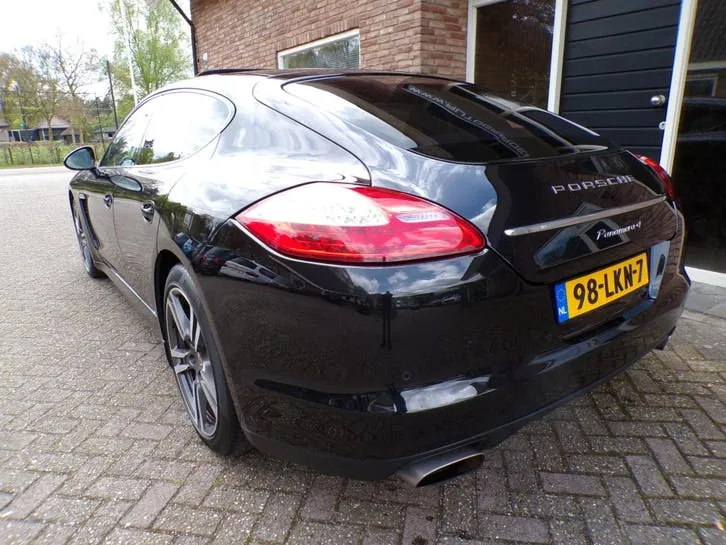 Porsche Panamera 2010 photo 3