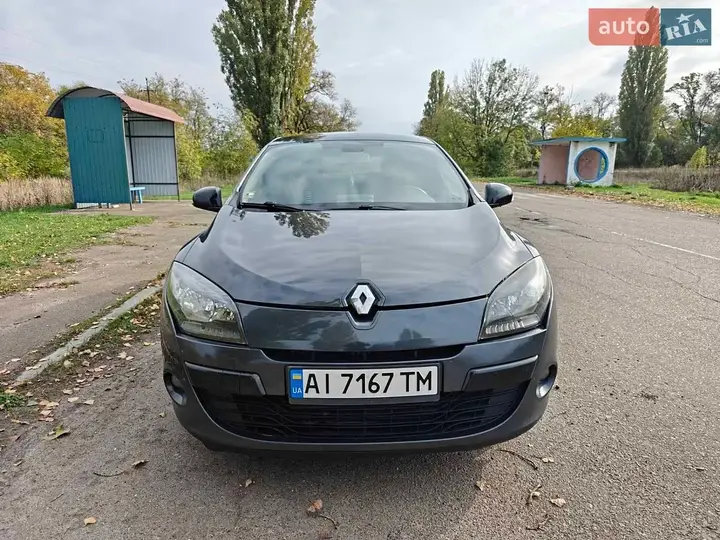 Renault Megane 2011 photo 2