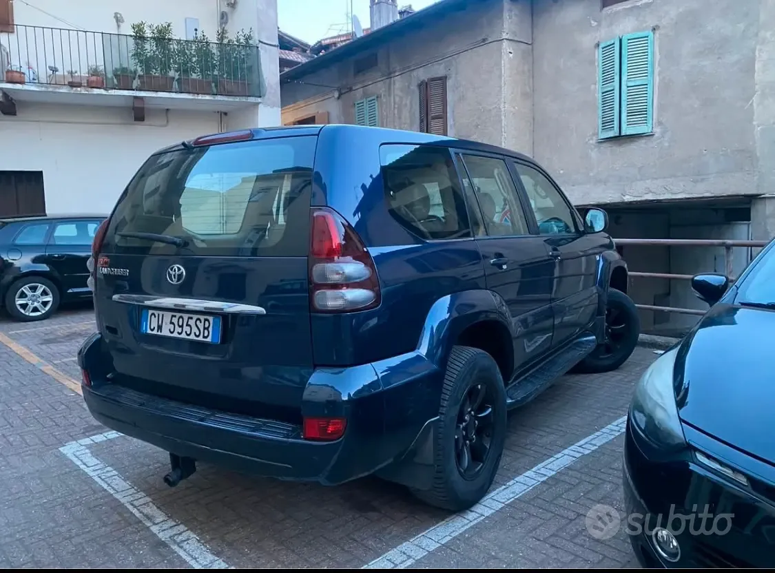 Toyota Land Cruiser