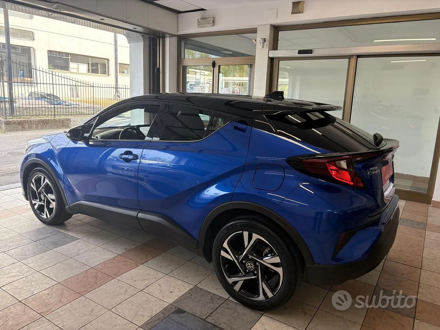 Toyota C-Hr 2022 photo 3