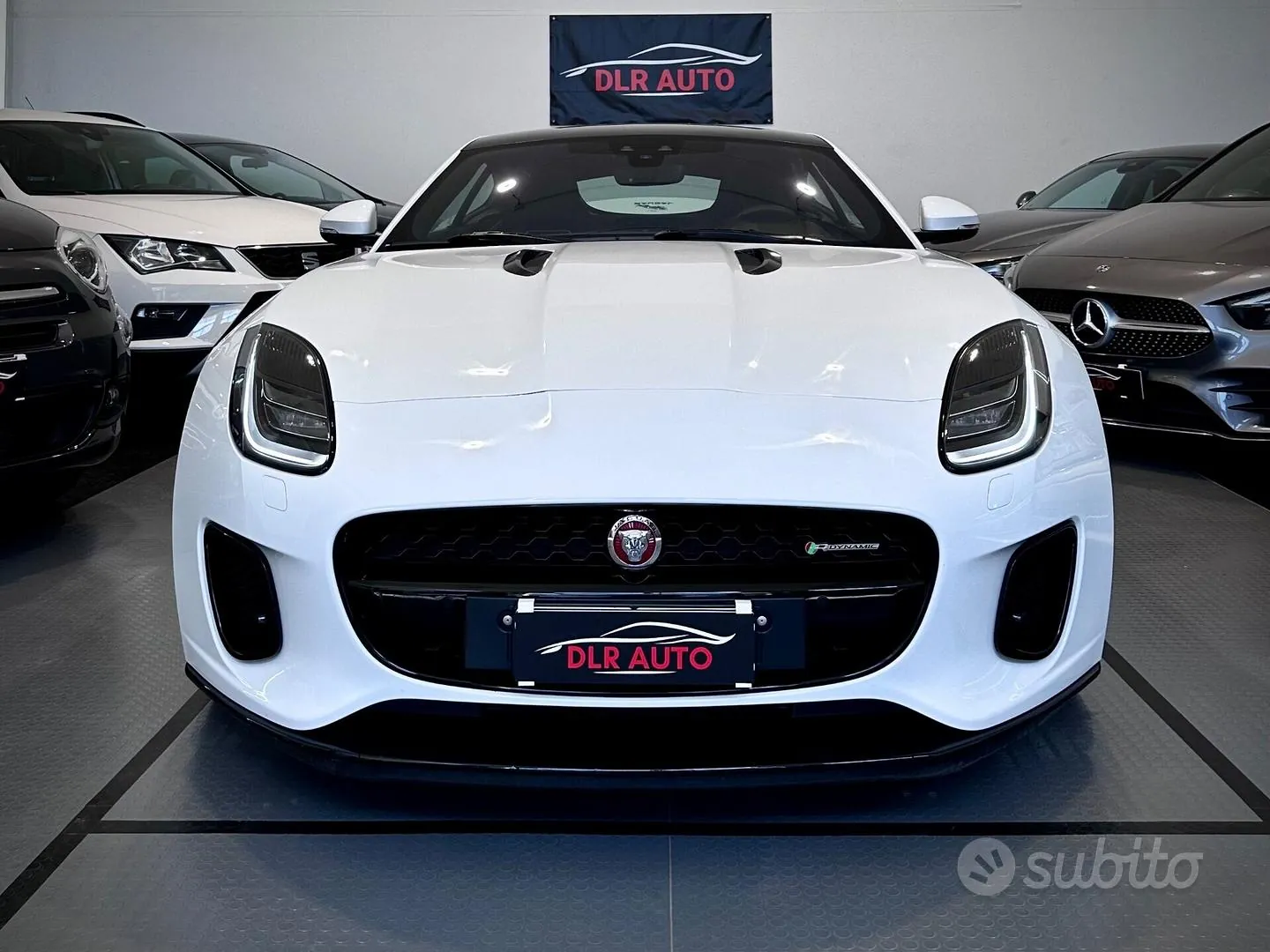 Jaguar F-Type 2018 photo 2