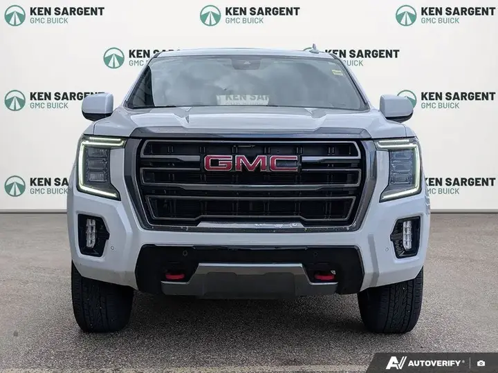 GMC Yukon 2023 photo 3