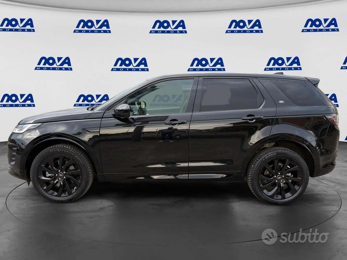 Land Rover Discovery Sport 2024 photo 2