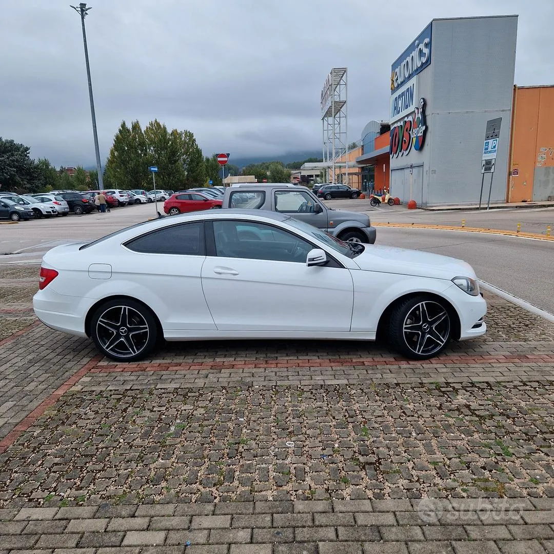 Mercedes-Benz C-Class 2015 photo 3