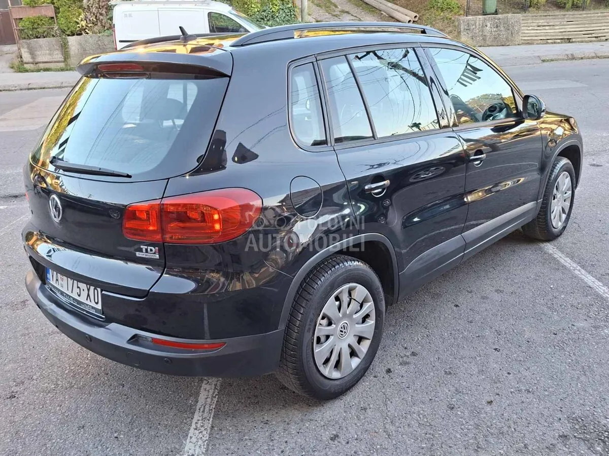 Volkswagen Tiguan 2011 photo 2