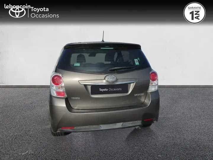 Toyota Verso 2016 photo 4