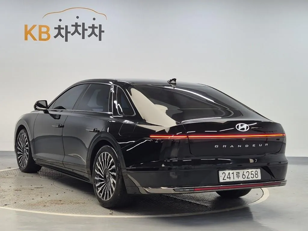 Hyundai Grandeur 2023 photo 2