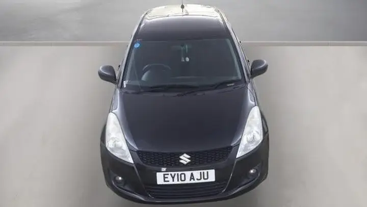 Suzuki Swift 2010 photo 2