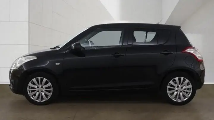 Suzuki Swift 2010 photo 5