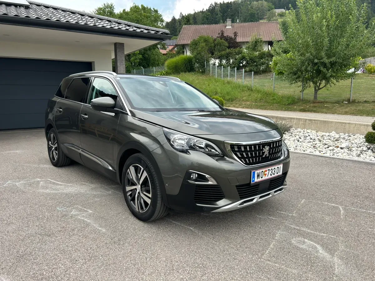 Peugeot 5008 2020 photo 3