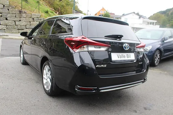 Toyota Auris 2017 photo 4
