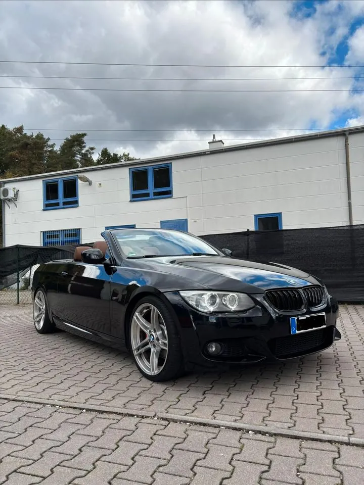 BMW E93