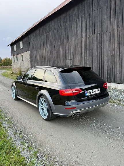 Audi A4 Allroad 2010 photo 5