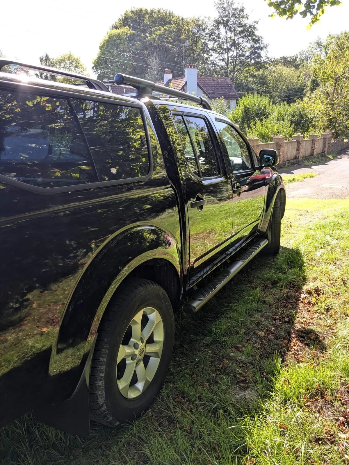 Nissan Navara 2011 photo 4