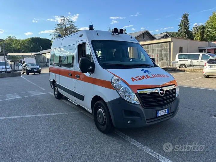 Opel Movano 2015 photo 2