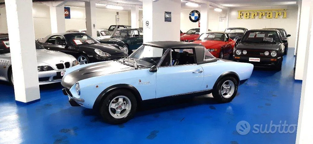 Fiat 124 Spider
