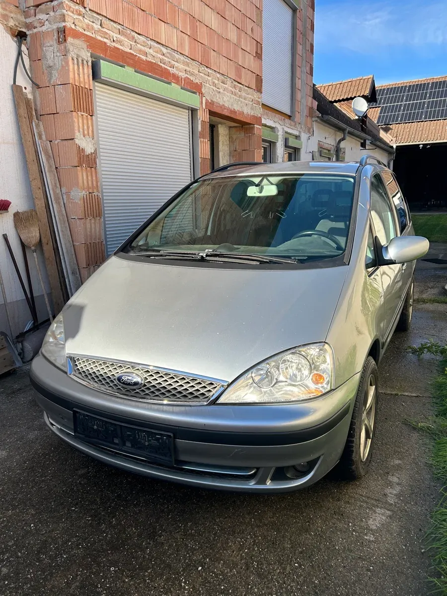 Ford Galaxy 2006 photo 2