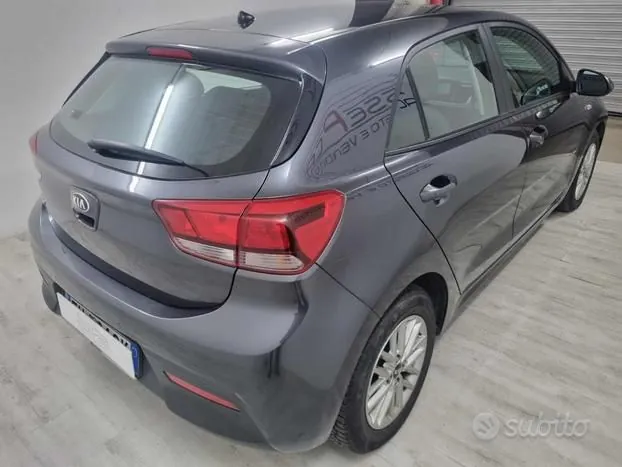 Kia Rio 2017 photo 3