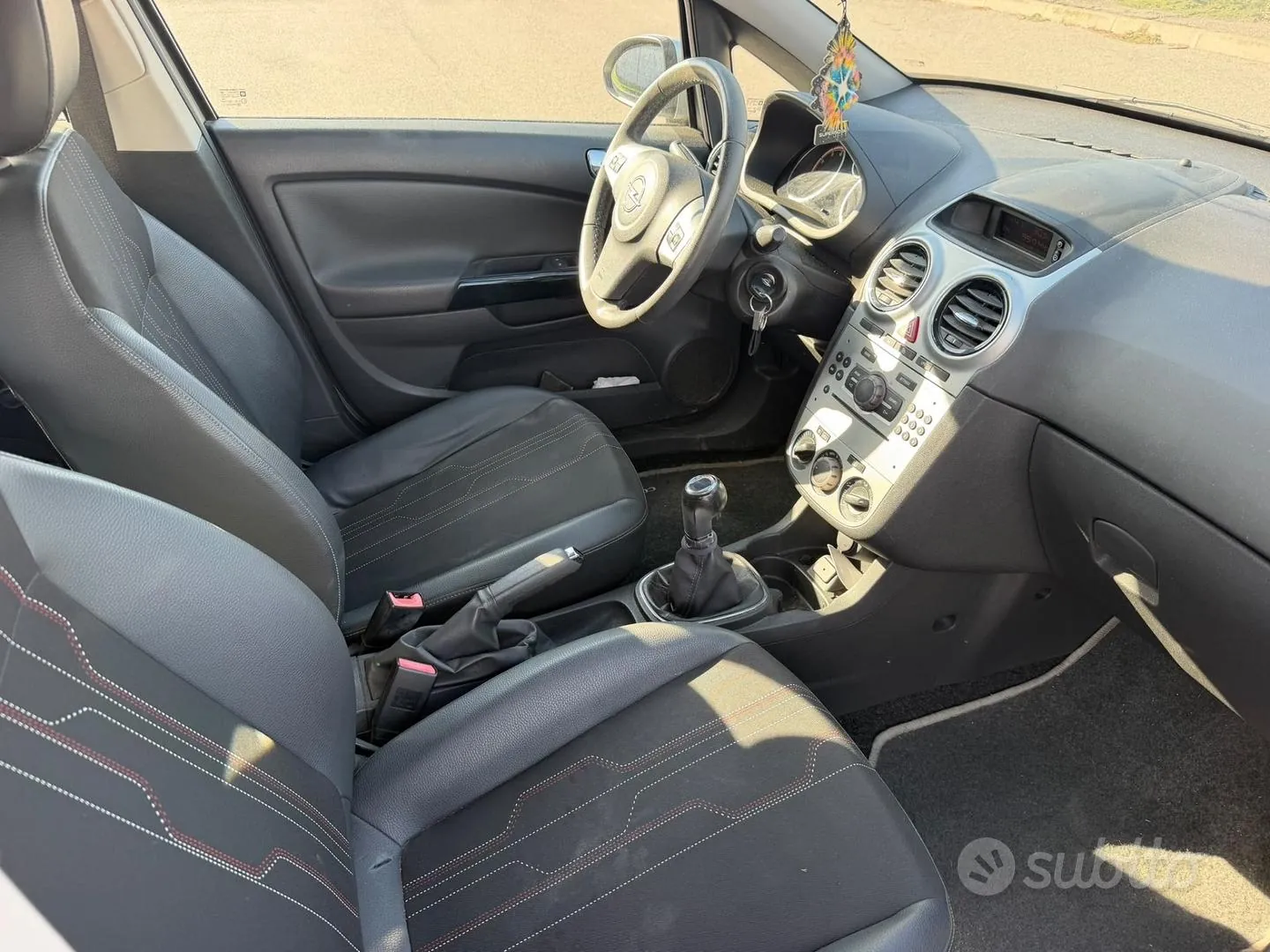 Opel Corsa 2012 photo 5