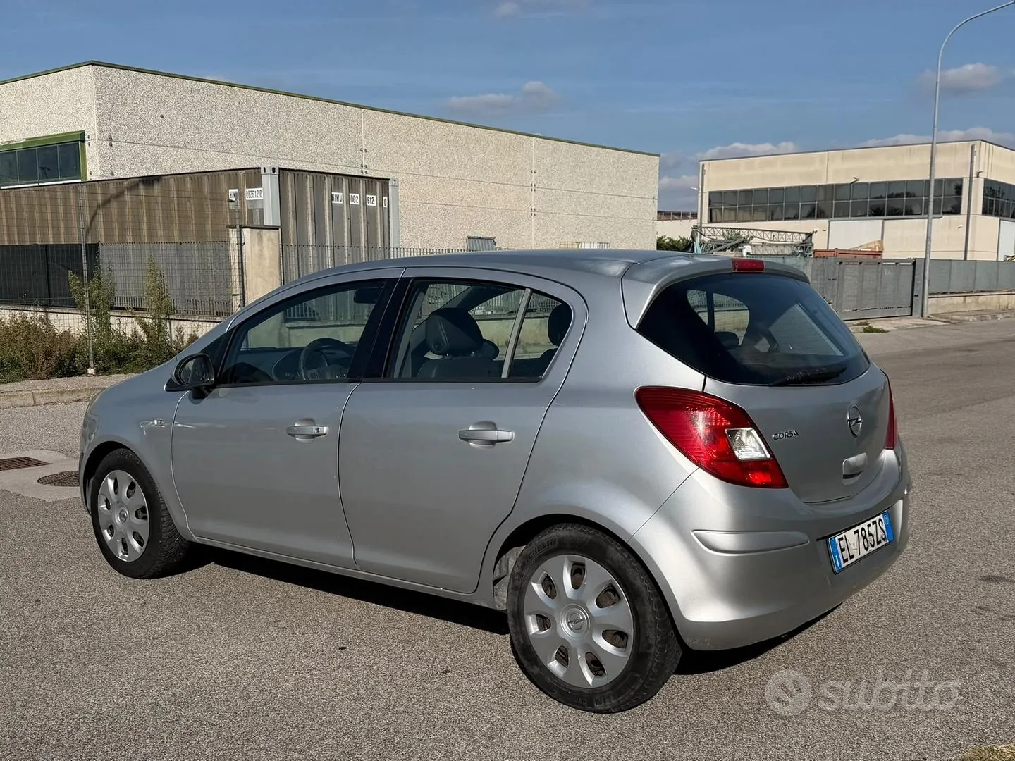 Opel Corsa 2012 photo 4