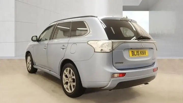Mitsubishi Outlander 2015 photo 3