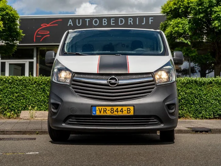 Opel Vivaro 2015 photo 3