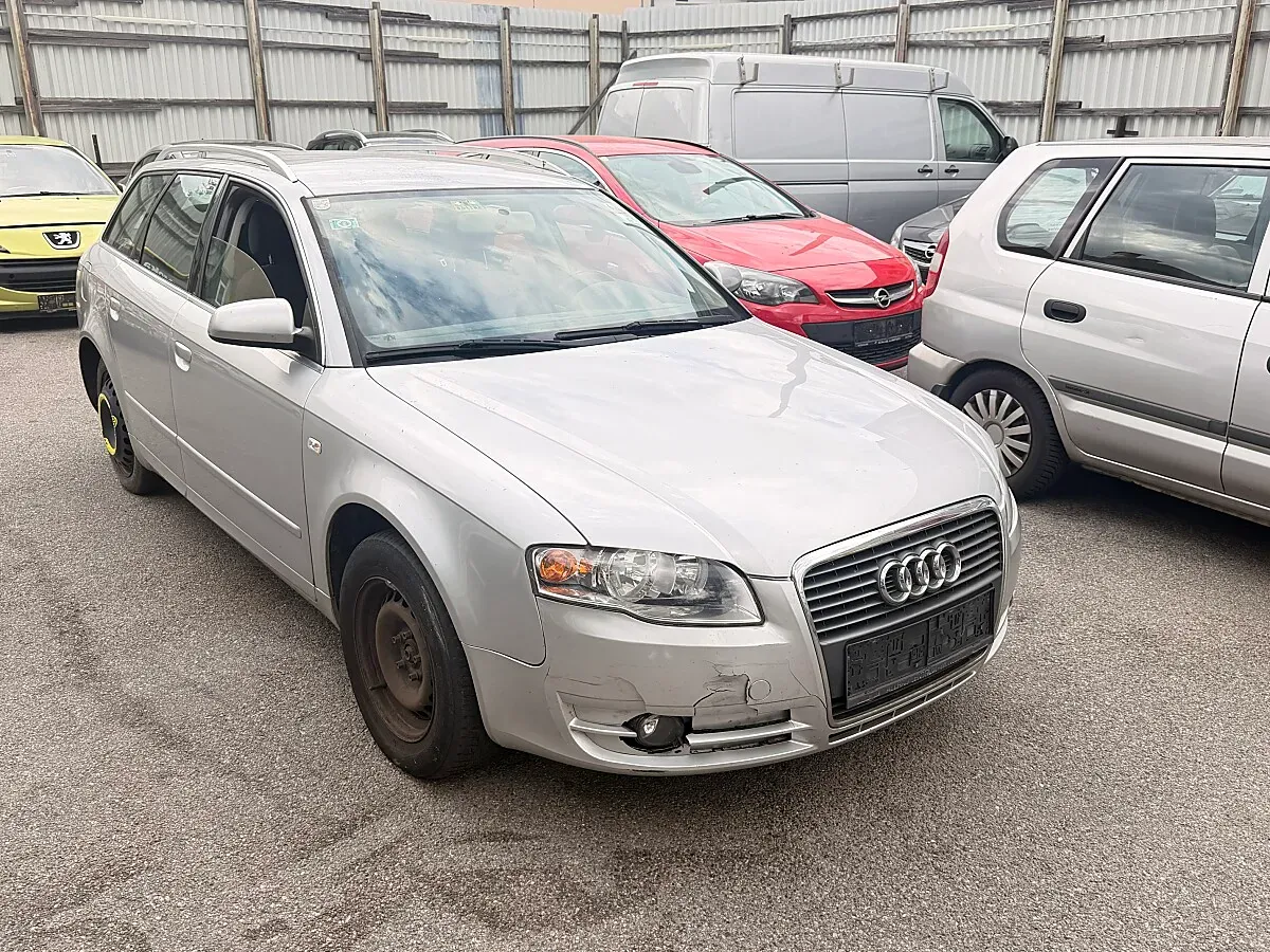Audi A4 2005 photo 2