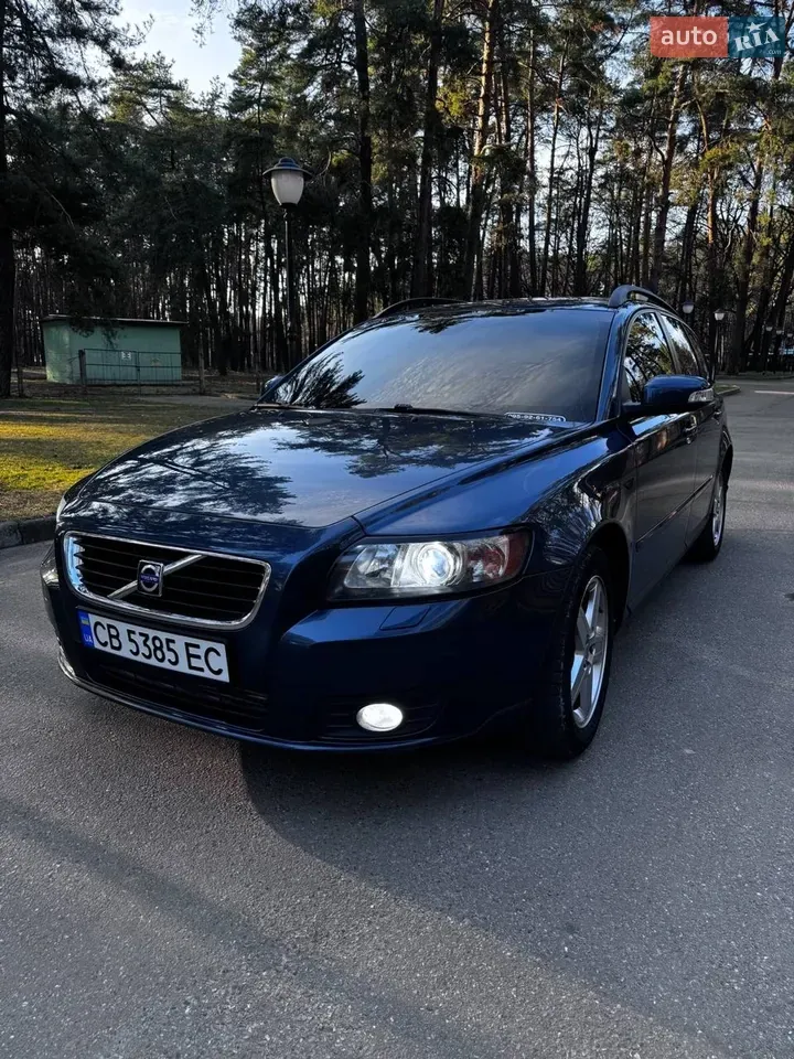 Volvo V50