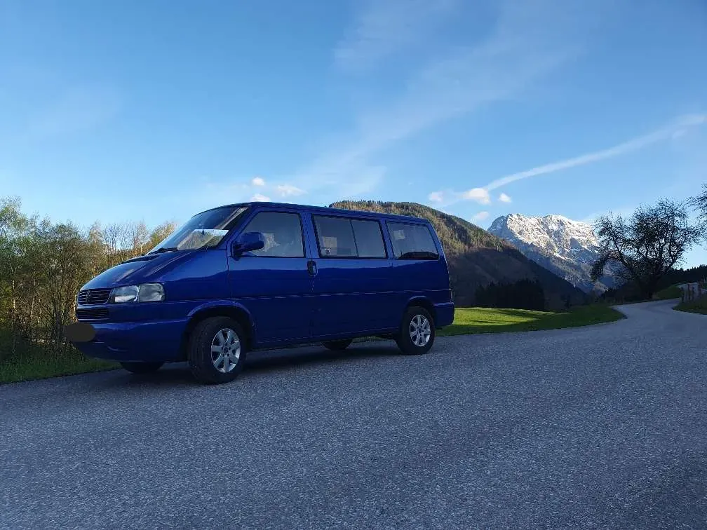 Volkswagen Multivan 1999 photo 2