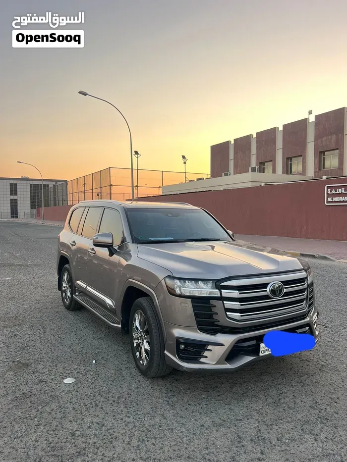 Toyota Land Cruiser Exr 2023 photo 3