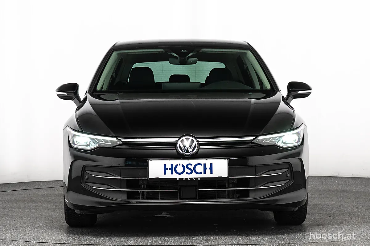 Volkswagen Golf 2025 photo 2