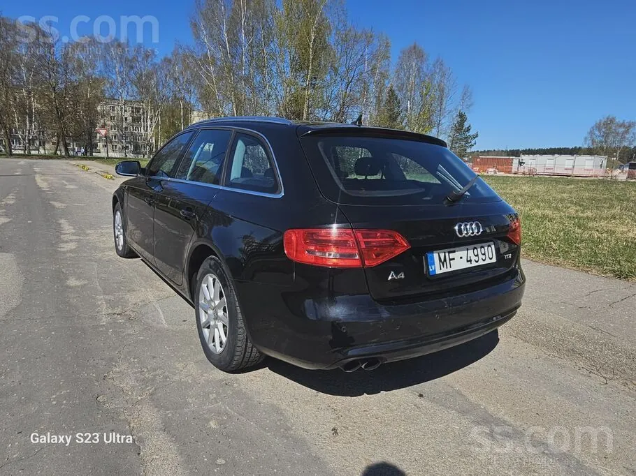 Audi A4 2013 photo 4