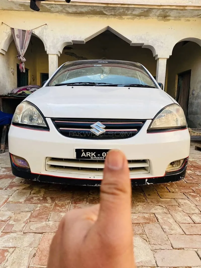 Suzuki Liana