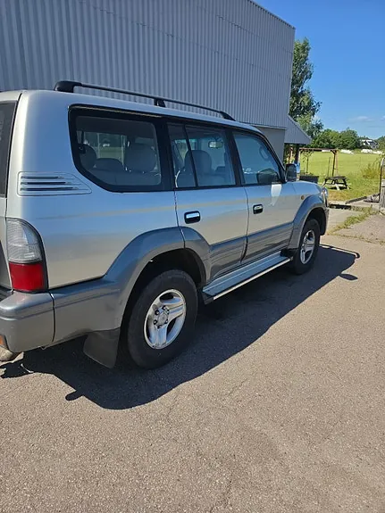 Toyota Land Cruiser 2001 photo 5