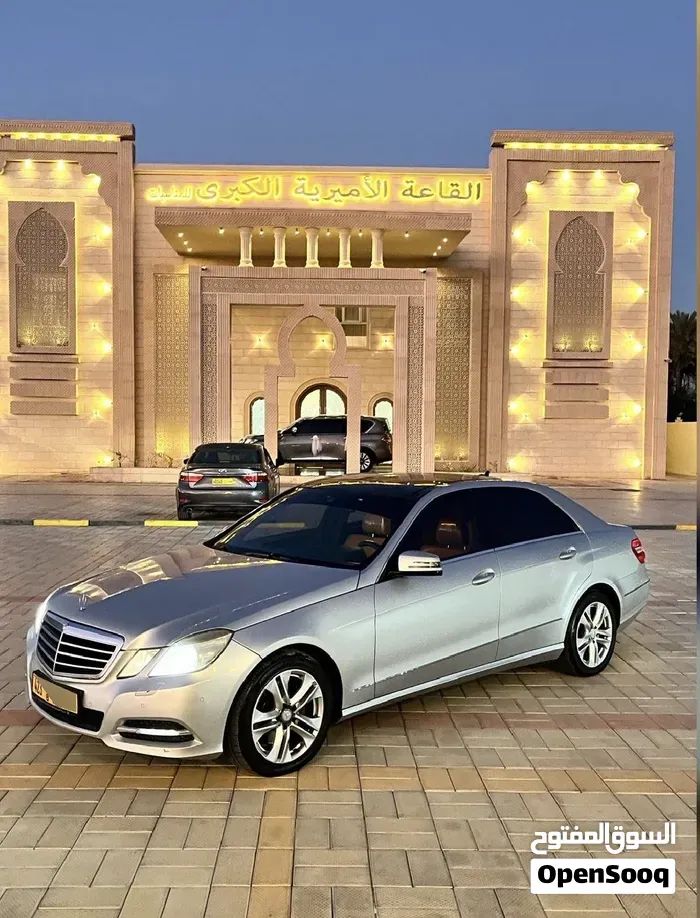 Mercedes-Benz E-Class 2011 photo 3