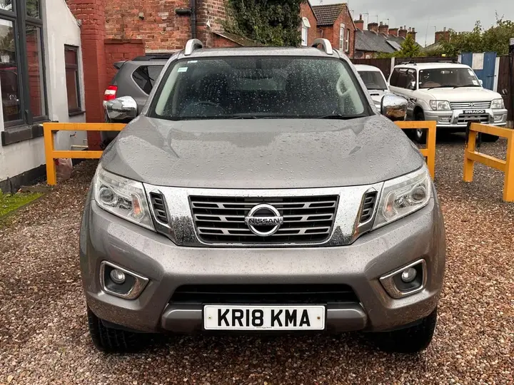 Nissan Navara 2018 photo 2