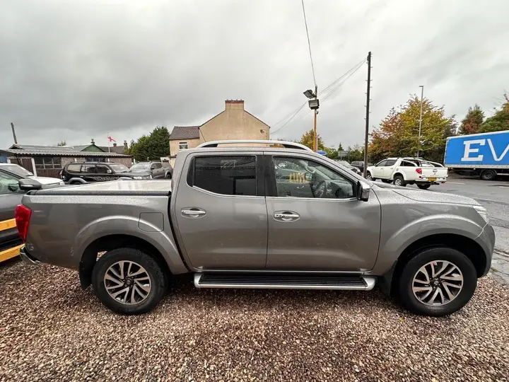Nissan Navara 2018 photo 4