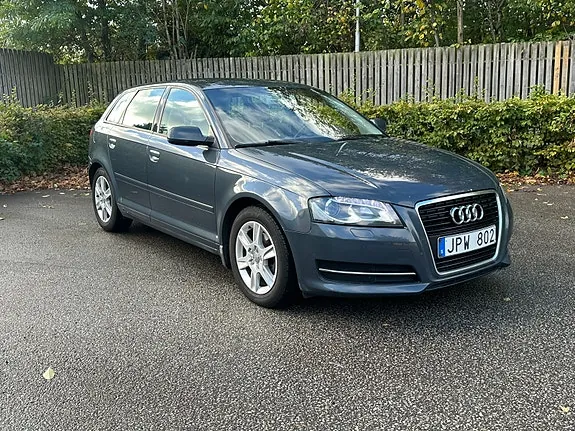 Audi A3 2013 photo 2