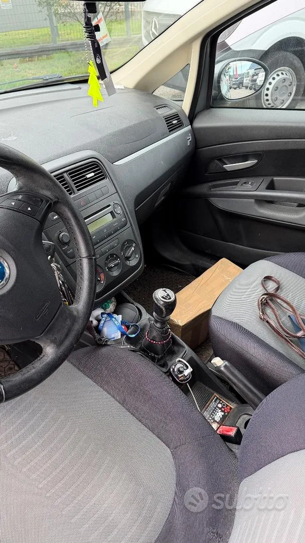 Fiat Grande Punto 2007 photo 3