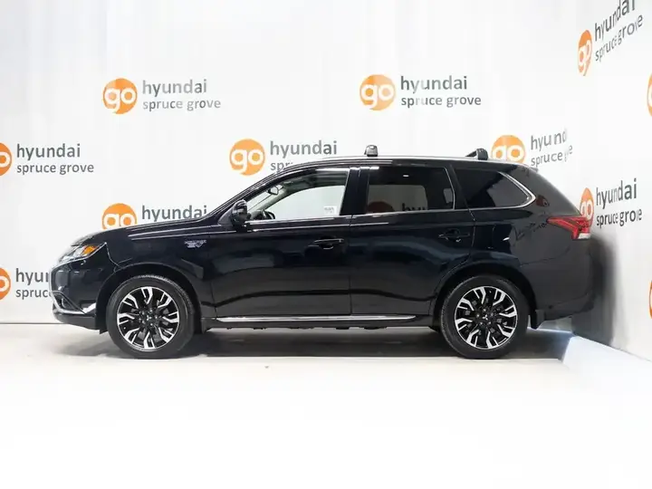 Mitsubishi Outlander 2018 photo 3