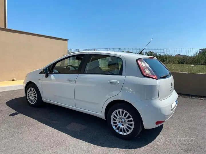 Fiat Punto 2014 photo 5