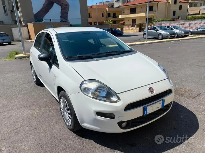 Fiat Punto 2014 photo 2
