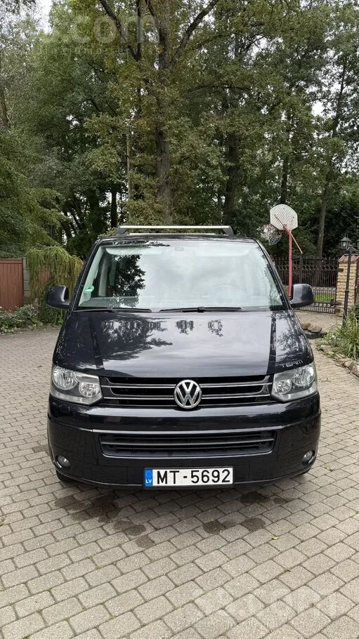 Volkswagen Multivan 2011 photo 3